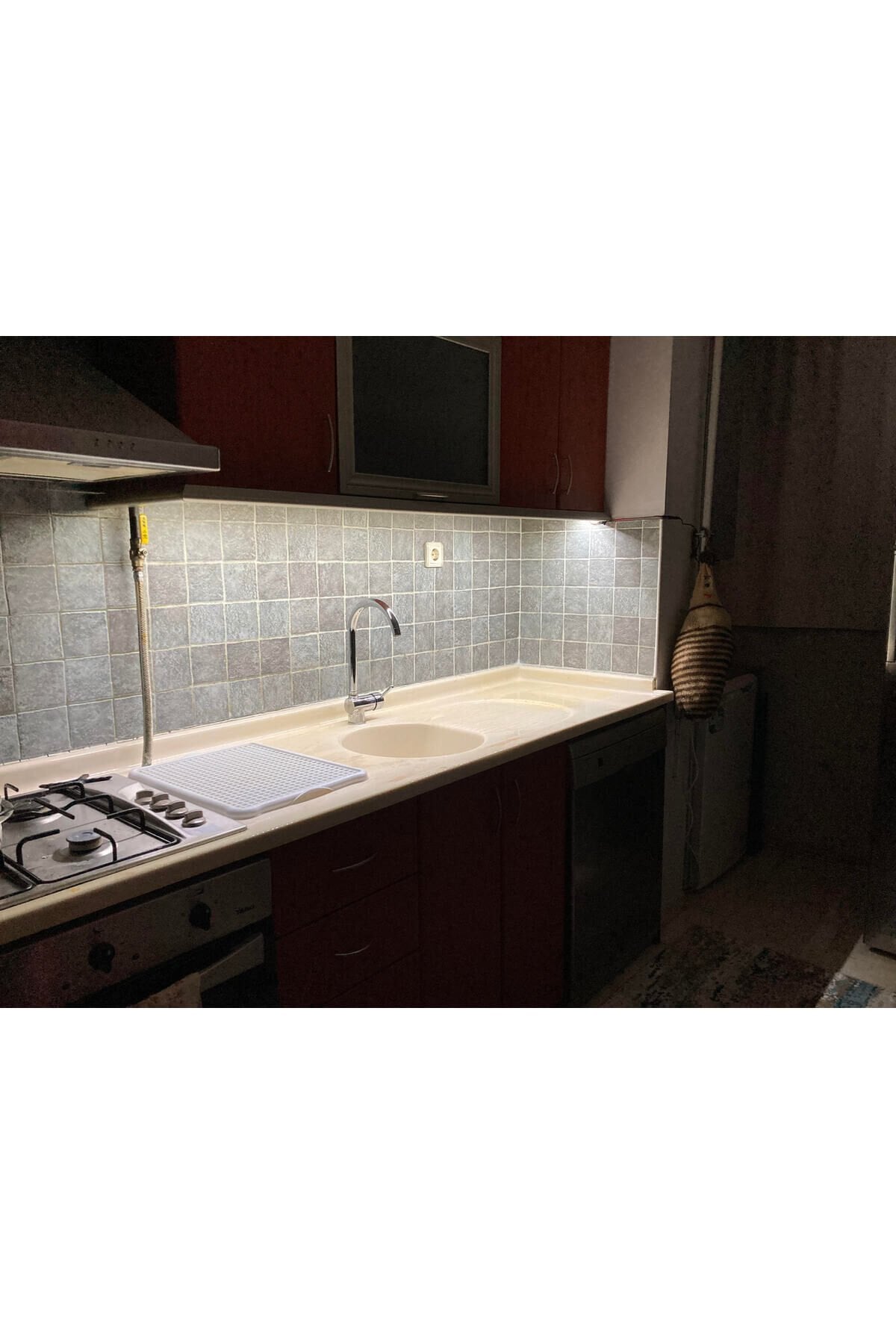 Mutfak Tezgah Üstü Için 1 Mt Beyaz Şerit Led + 12v Adaptör Tak Çalıştır Aç Kapa Anahtar 1 Metre
