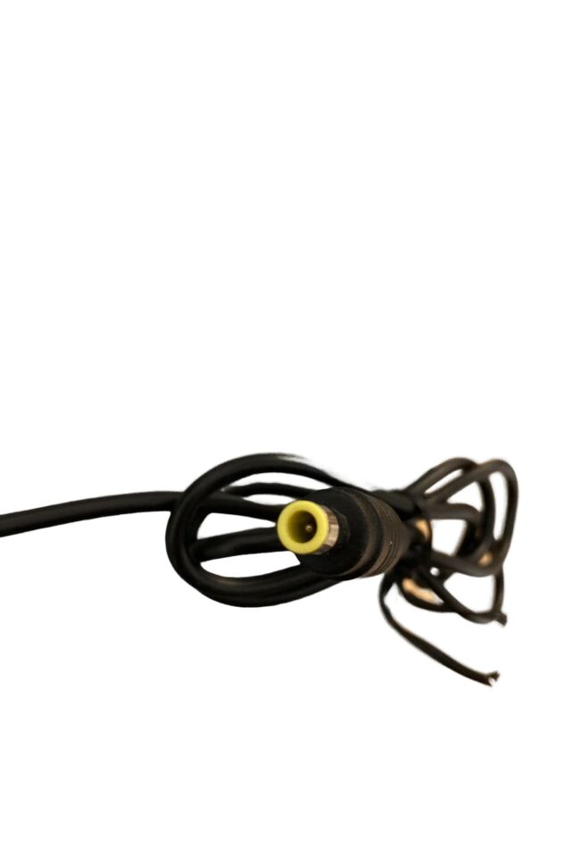 12 Volt 2,5 Amper Adaptör Ortası Iğneli Jack Adaptör 12v 2,5a - 12v 2.5a Pos Adaptörü