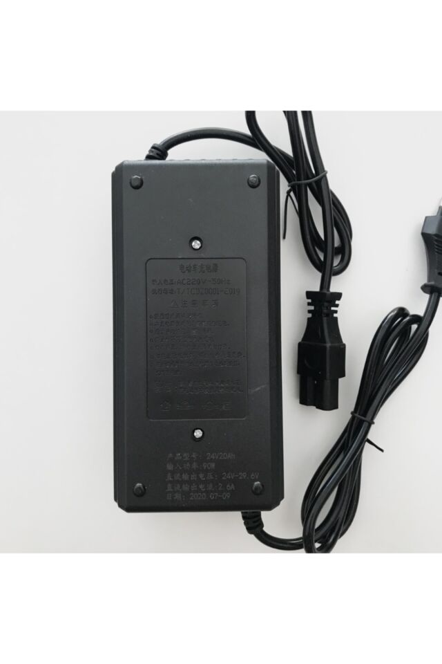 48v 20a Elektrikli Bisiklet Şarj Adaptörü Cihazı 48 Volt 20 Amper Siyah